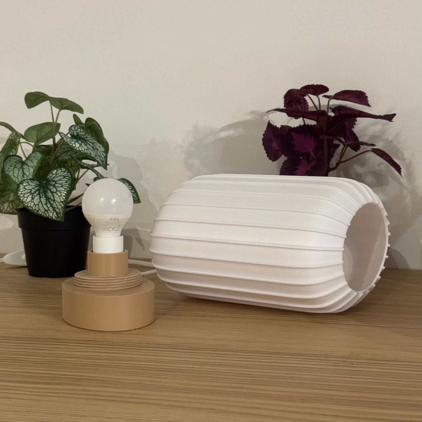 Lampada giapponese ovale | Design Elegante e Illuminazione Accogliente | Geoka