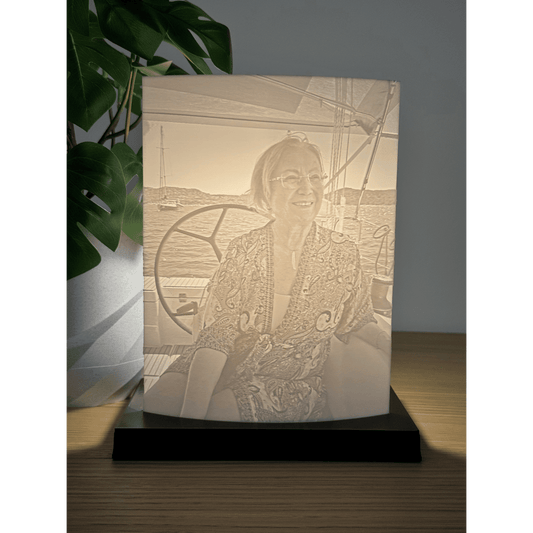 Lampada con Foto Personalizzata - Illumina la Tua Vita con i Ricordi | Geoka